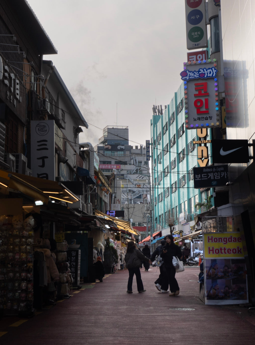 Hongdae Vibes: Seoul, South Korea