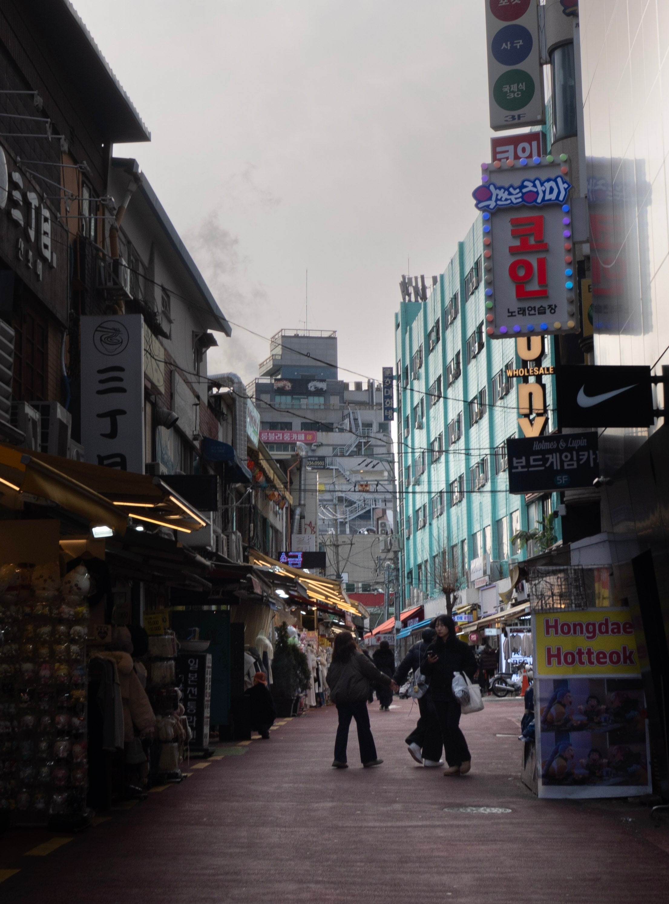 Hongdae Vibes: Seoul, South Korea